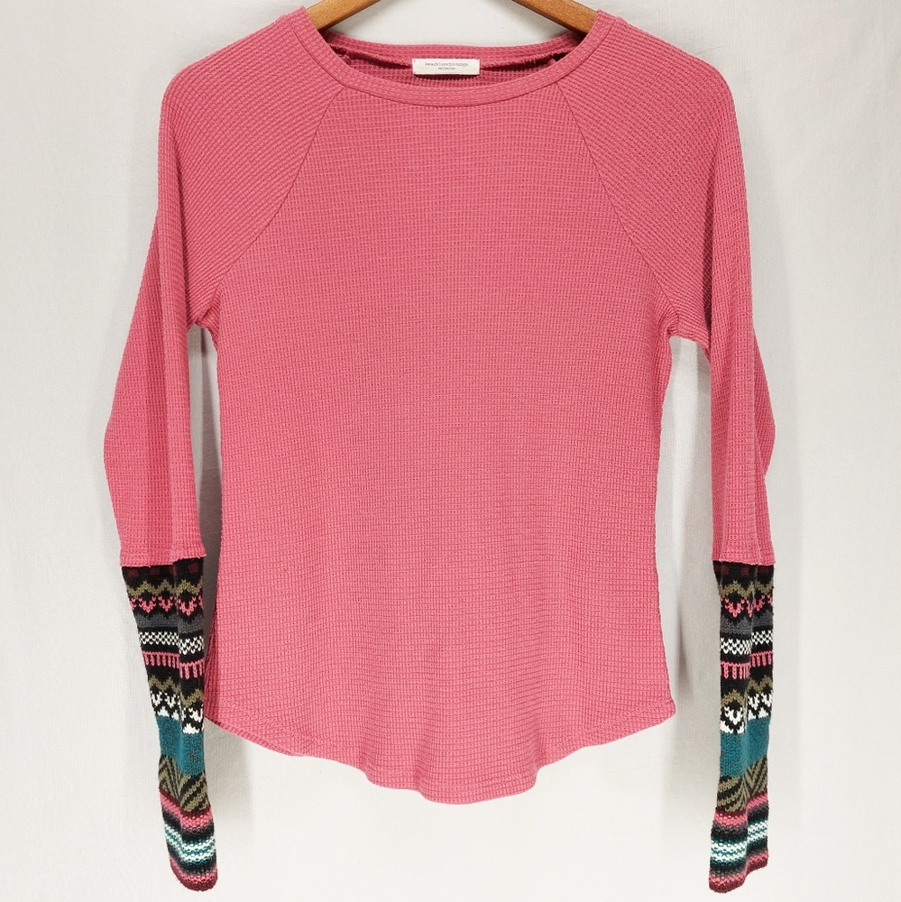 beachlunchlounge Pink Long Sleeve Waffle Knit Light Sweater W/ Patterned…